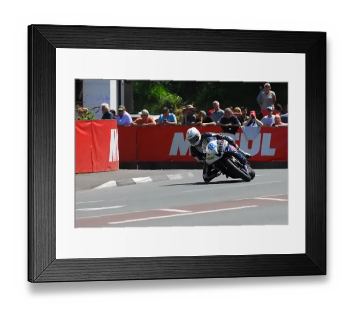 Framed Print : Ben Wylie (Yamaha) 2013 Supersport TT