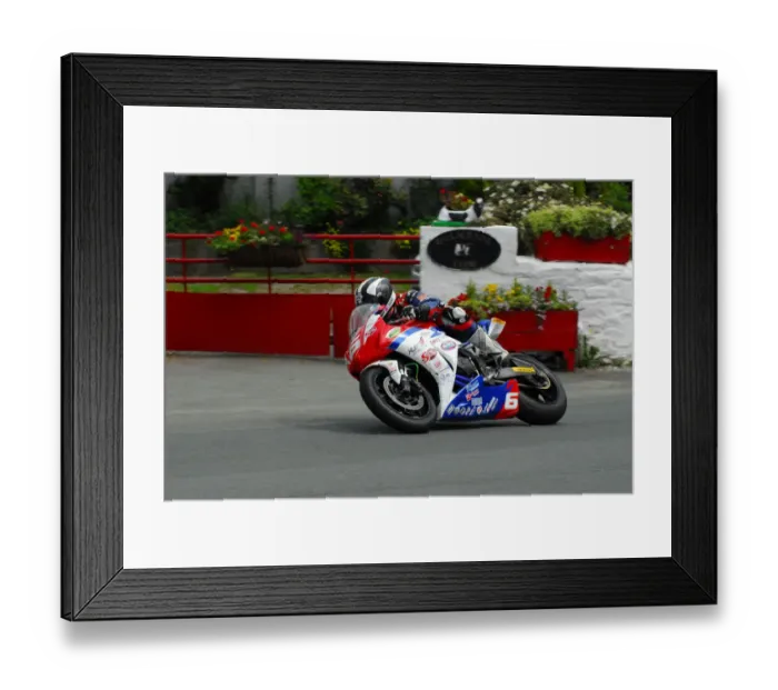 Framed Print : Michael Dunlop (Honda) 2013 Superstock TT Framed Print : Michael Dunlop (Honda) 2013 Superstock TT