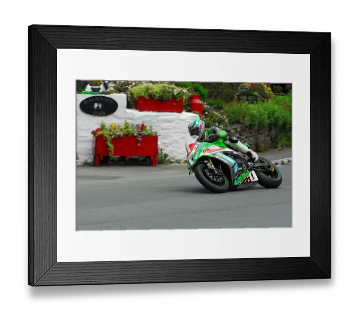 Framed Print : James Hillier (Kawasaki) 2013 Superstock TT