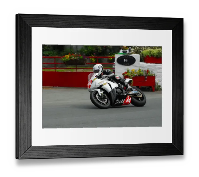 Framed Print : Jamie Coward (Honda) 2013 Superstock TT Framed Print : Jamie Coward (Honda) 2013 Superstock TT