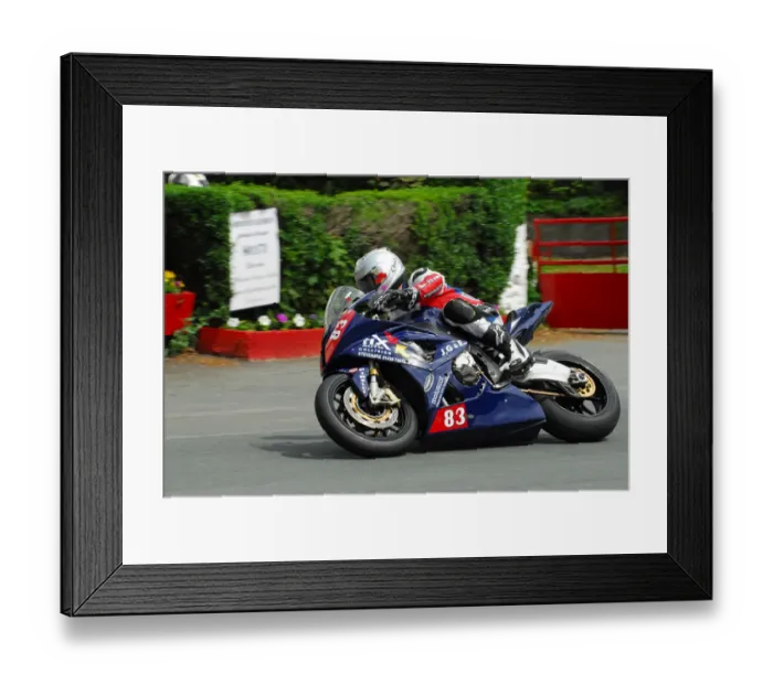 Framed Print : Graham English (BMW) 2013 Superstock TT Framed Print : Graham English (BMW) 2013 Superstock TT
