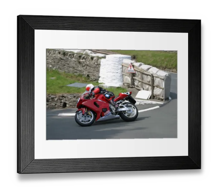 Framed Print : Gary Carswell (Suzuki) 2003 Formula 1 TT Framed Print : Gary Carswell (Suzuki) 2003 Formula 1 TT