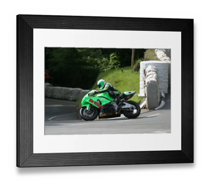 Framed Print : Richard Britton (Suzuki) 2003 Formula 1 TT Framed Print : Richard Britton (Suzuki) 2003 Formula 1 TT