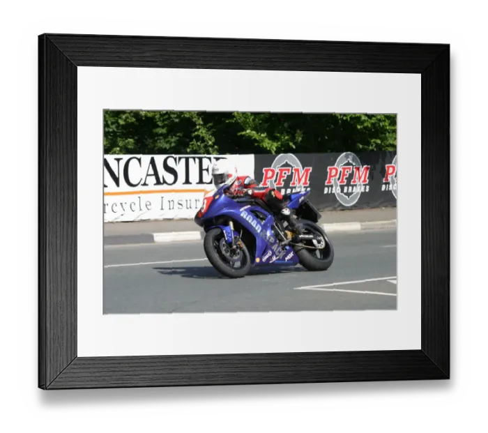 Framed Print : Jason Griffiths (Yamaha) 2003 Production 1000 TT Framed Print : Jason Griffiths (Yamaha) 2003 Production 1000 TT