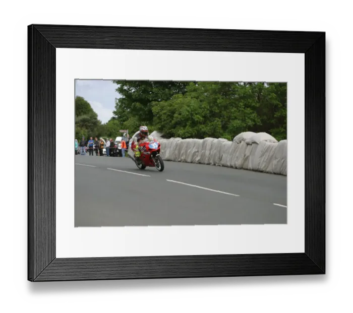 Framed Print : James Muir (Suzuki) 2003 Junior TT