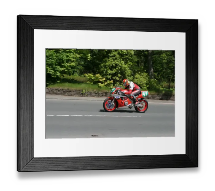 Framed Print : Peter McGee (Yamaha) 2003 Lightweight 400 TT Framed Print : Peter McGee (Yamaha) 2003 Lightweight 400 TT