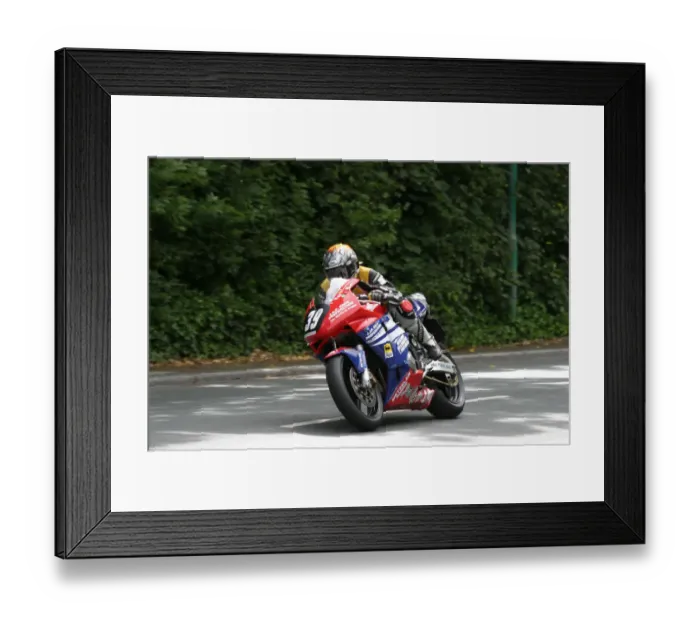 Framed Print : Maria Costello (Honda) 2004 Production 600 TT Framed Print : Maria Costello (Honda) 2004 Production 600 TT