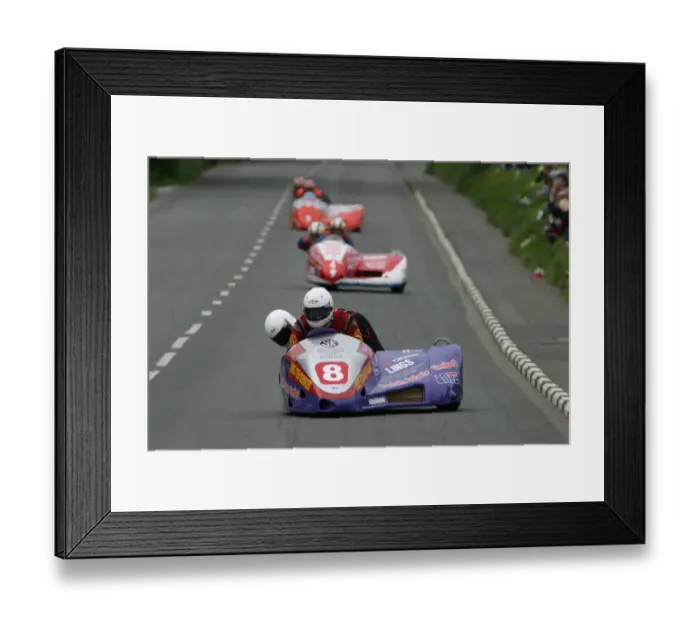 Framed Print : Ben Dixon & Mark Lambert (Moly) 2003 Sidecar TT Framed Print : Ben Dixon & Mark Lambert (Moly) 2003 Sidecar TT