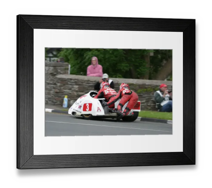 Framed Print : Greg Lambert & Dan Sayle (Molyneux) 2003 Sidecar TT Framed Print : Greg Lambert & Dan Sayle (Molyneux) 2003 Sidecar TT