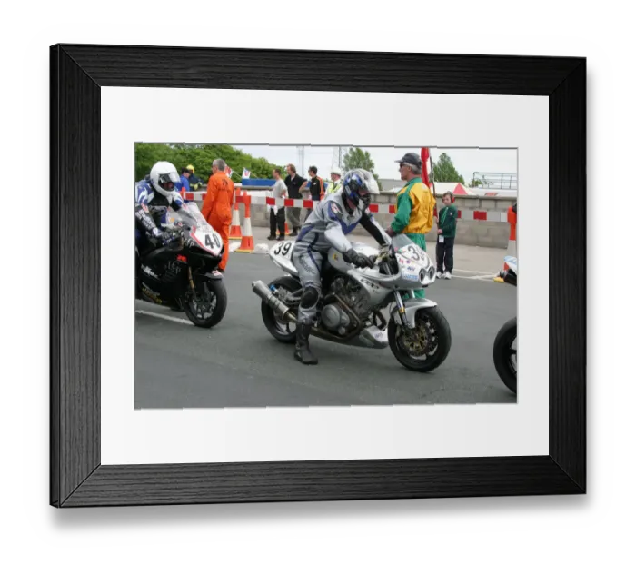 Framed Print : Fabrice Miguet (Voxan) 2004 Formula One TT Framed Print : Fabrice Miguet (Voxan) 2004 Formula One TT