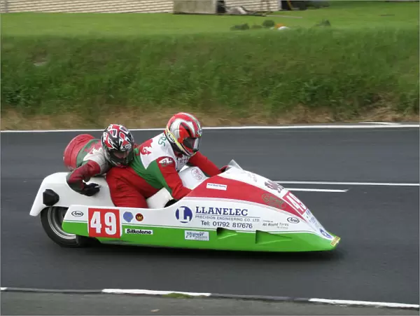 Keith Walters & Gary Masterman (Ireson) 2005 Sidecar TT