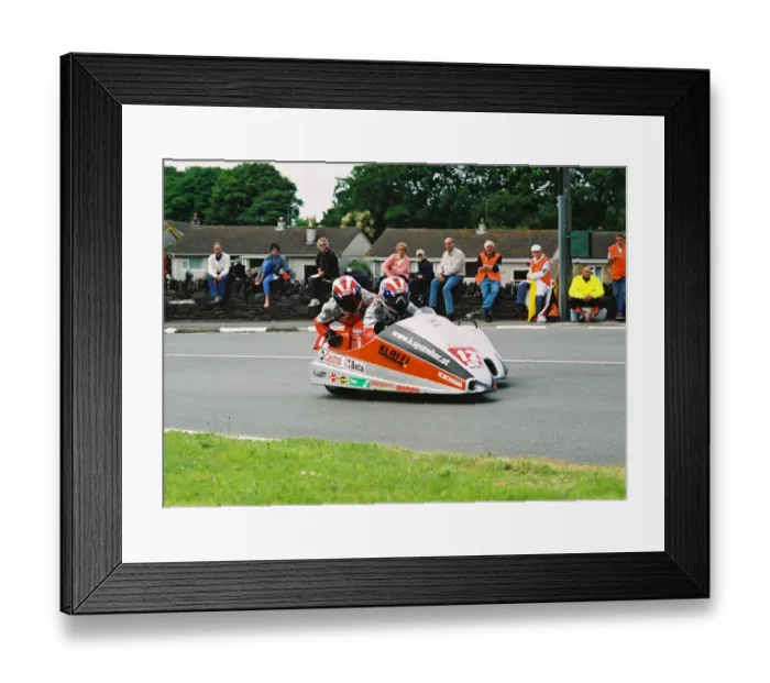 Framed Print : Klaus Klaffenbock & Christian Parzer (Yamaha) 2004 Sidecar TT Framed Print : Klaus Klaffenbock & Christian Parzer (Yamaha) 2004 Sidecar TT