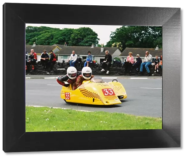 Mick Thompson & Rachel Norbury-Lea (Ireson Yamaha) 2004 Sidecar TT