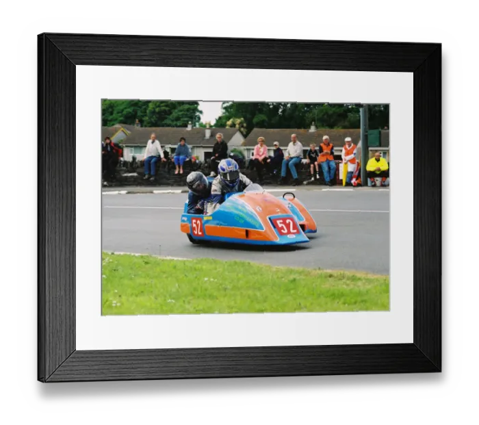 Framed Print : Andy King & Colin Borland (Ireson Kawasaki) 2004 Sidecar TT Framed Print : Andy King & Colin Borland (Ireson Kawasaki) 2004 Sidecar TT