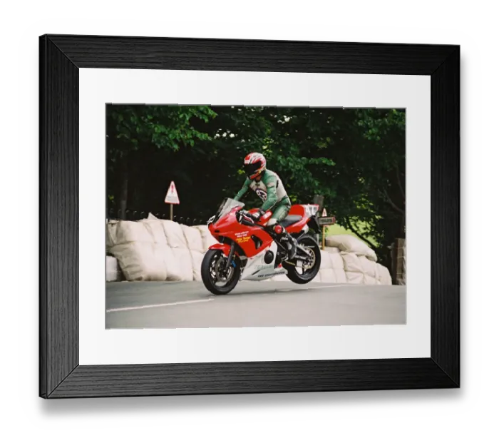 Framed Print : Barry Wood (Yamaha) 2004 Production 600 TT Framed Print : Barry Wood (Yamaha) 2004 Production 600 TT