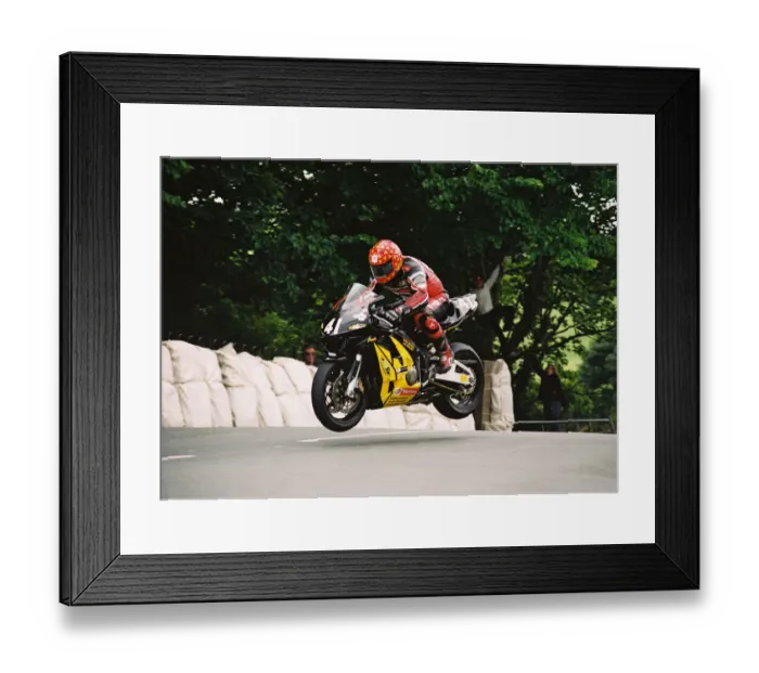 Framed Print : Tom Clucas (Honda) 2004 Production 600 TT Framed Print : Tom Clucas (Honda) 2004 Production 600 TT