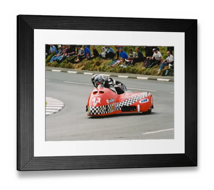 Framed Print : Pascal Hachet & Rene Geffray (Windle Yamaha) 2004 Sidecar TT Framed Print : Pascal Hachet & Rene Geffray (Windle Yamaha) 2004 Sidecar TT