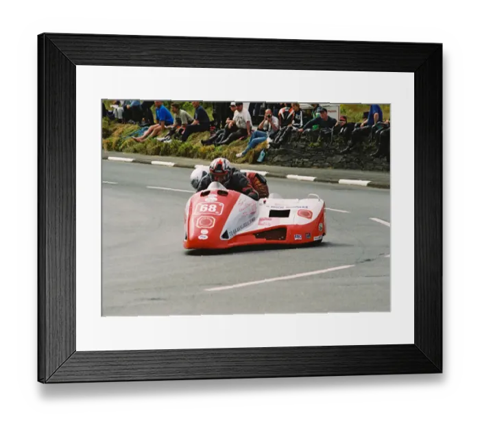 Framed Print : Francois Leblond & Sylvie Leblond (Baker Honda) 2004 Sidecar TT