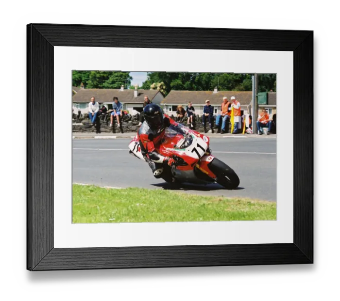 Framed Print : Geoff Sawyer (Ducati) 2004 Formula One TT Framed Print : Geoff Sawyer (Ducati) 2004 Formula One TT
