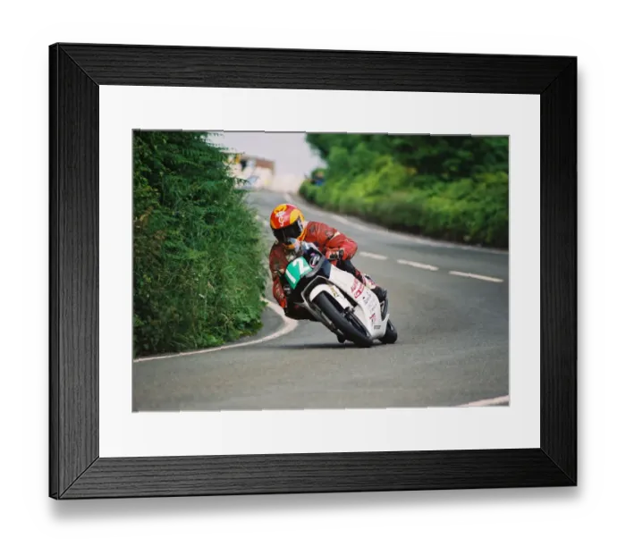 Framed Print : Nigel Moore (Honda) 2004 Ultra Lightweight 125 TT Framed Print : Nigel Moore (Honda) 2004 Ultra Lightweight 125 TT