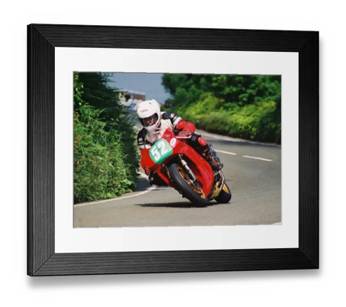 Framed Print : Alan Bud Jackson (Honda) 2004 Lightweight 400 TT Framed Print : Alan Bud Jackson (Honda) 2004 Lightweight 400 TT
