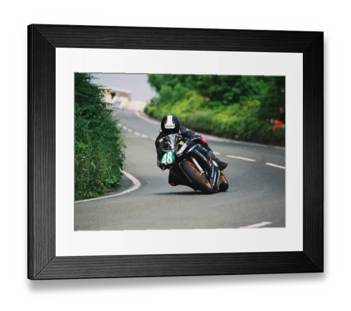 Framed Print : Derran Slous (Yamaha) 2004 Lightweight 400 TT Framed Print : Derran Slous (Yamaha) 2004 Lightweight 400 TT