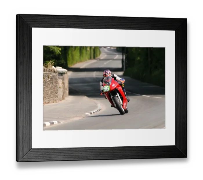 Framed Print : David Clack (Honda) 2004 Lightweight 400 TT Framed Print : David Clack (Honda) 2004 Lightweight 400 TT