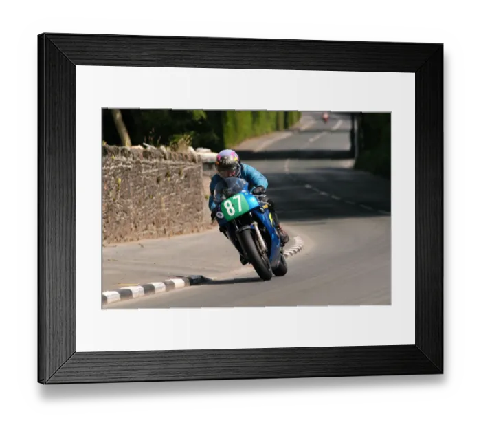 Framed Print : Ivan Coates (Honda) 2004 Lightweight 400 TT Framed Print : Ivan Coates (Honda) 2004 Lightweight 400 TT