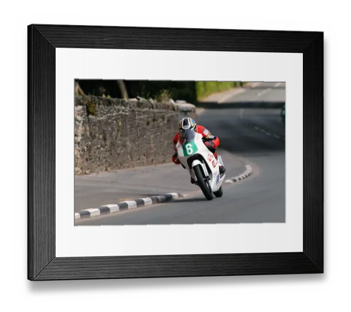 Framed Print : Gary Bennett (Honda) 2004 Ultra Lightweight 125 TT Framed Print : Gary Bennett (Honda) 2004 Ultra Lightweight 125 TT