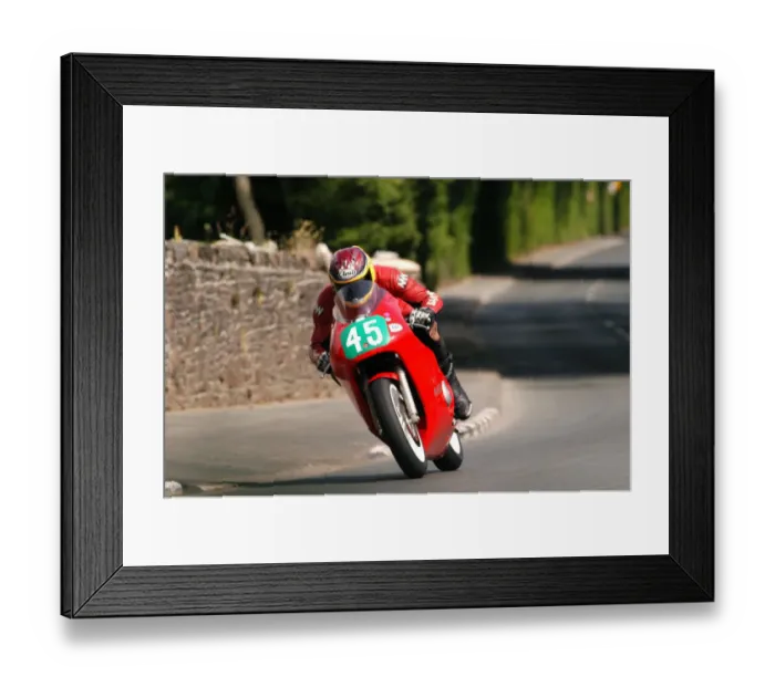Framed Print : John Barton (Yamaha) 2004 Lightweight 400 TT Framed Print : John Barton (Yamaha) 2004 Lightweight 400 TT