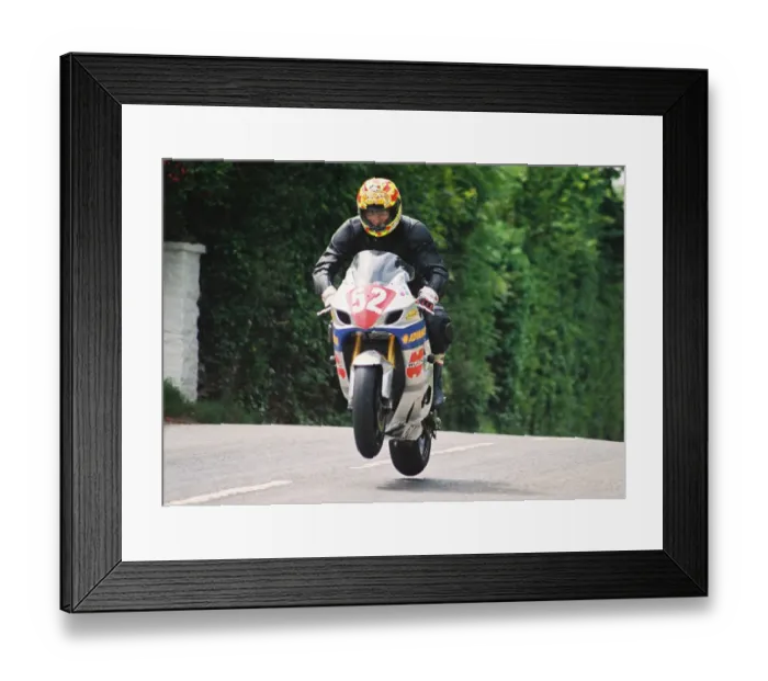 Framed Print : Alan Marshall (Suzuki) 2004 Production 1000 TT Framed Print : Alan Marshall (Suzuki) 2004 Production 1000 TT