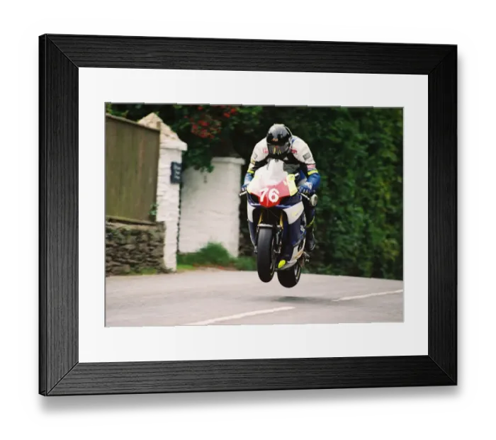 Framed Print : James McBride (Suzuki) 2004 Production 1000 TT Framed Print : James McBride (Suzuki) 2004 Production 1000 TT