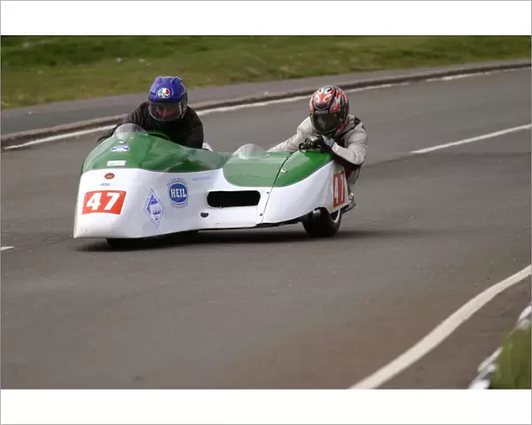 David Stone & Kerry Williams (Shand Yamaha) 2004 Sidecar TT