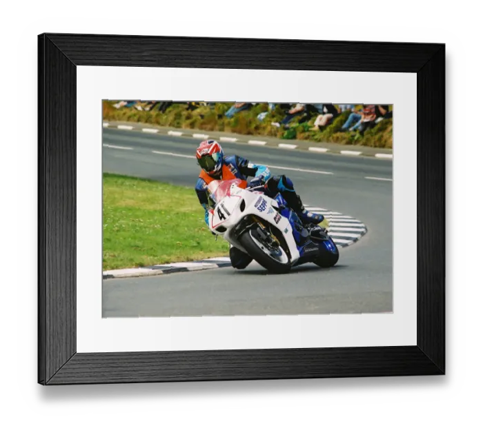Framed Print : Patrick van Gils (Suzuki) 2004 Formula One TT Framed Print : Patrick van Gils (Suzuki) 2004 Formula One TT