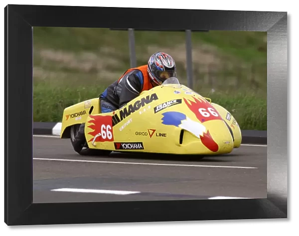 Jean-claud Kestler & Christopher Verg (Baker Honda) 2004 Sidecar TT