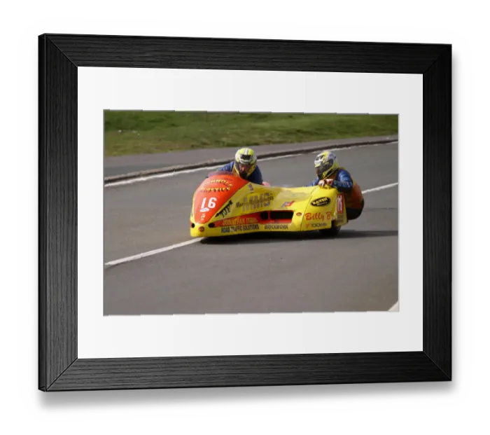 Framed Print : Nigel Connole & Dennis Lowther (Shelbourne Honda) 2004 Sidecar TT Framed Print : Nigel Connole & Dennis Lowther (Shelbourne Honda) 2004 Sidecar TT