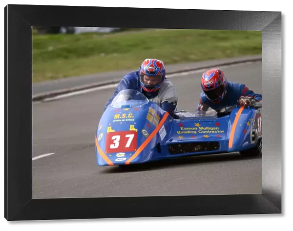 Andy Kinsella & Tim Dixon (Ireson Honda) 2004 Sidecar TT