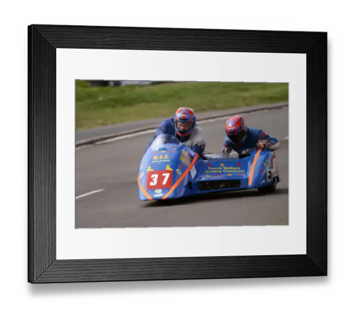 Framed Print : Andy Kinsella & Tim Dixon (Ireson Honda) 2004 Sidecar TT Framed Print : Andy Kinsella & Tim Dixon (Ireson Honda) 2004 Sidecar TT