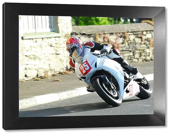 Gary Carswell (Suzuki) 2012 Superstock TT