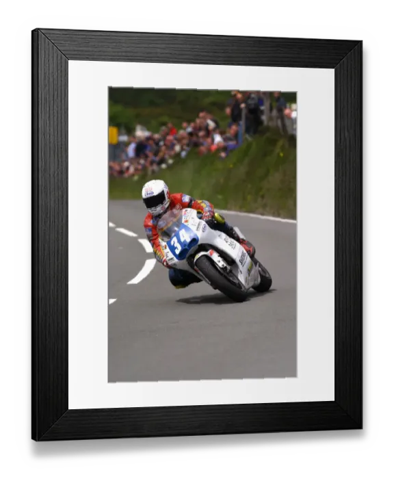 Framed Print : Paul Owen (Honda) 2014 Junior 600 TT Framed Print : Paul Owen (Honda) 2014 Junior 600 TT
