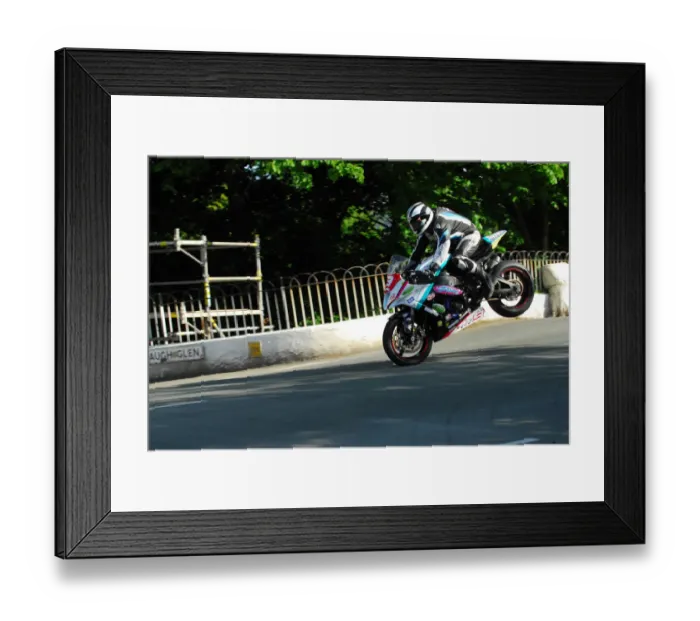 Framed Print : Michael Dunlop (Kawasaki) 2012 Superstock TT Framed Print : Michael Dunlop (Kawasaki) 2012 Superstock TT