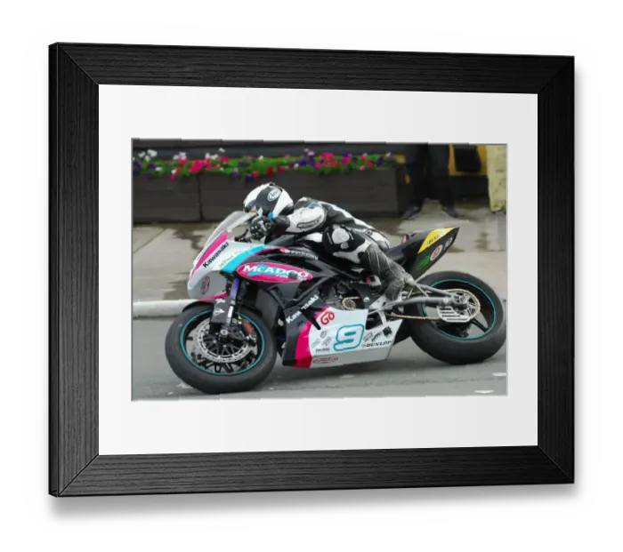Framed Print : Michael Dunlop (Kawasaki) 2012 Lightweight TT Framed Print : Michael Dunlop (Kawasaki) 2012 Lightweight TT