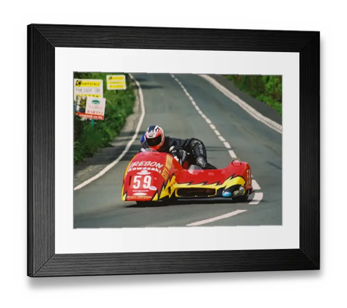 Framed Print : Steven Coombes & Gary Partridge (Ireson Kawasaki) 2004 Sidecar TT Framed Print : Steven Coombes & Gary Partridge (Ireson Kawasaki) 2004 Sidecar TT