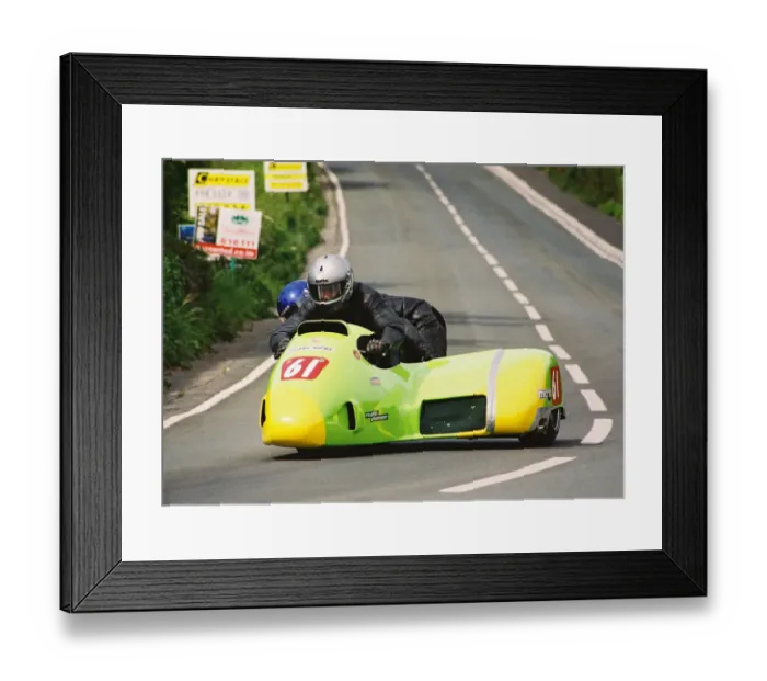 Framed Print : Claude Montagnier & Laurent Seyeux (Windle) 2004 Sidecar TT Framed Print : Claude Montagnier & Laurent Seyeux (Windle) 2004 Sidecar TT