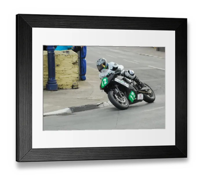 Framed Print : Ian Pattinson (Kawasaki) 2012 Lightweight TT Framed Print : Ian Pattinson (Kawasaki) 2012 Lightweight TT