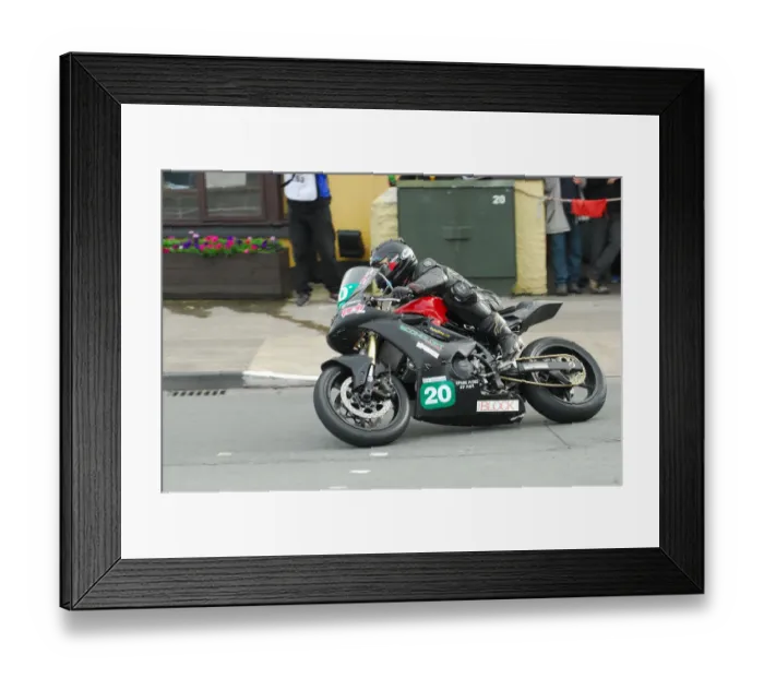 Framed Print : Rob Barber (Suzuki) 2012 Lightweight TT Framed Print : Rob Barber (Suzuki) 2012 Lightweight TT