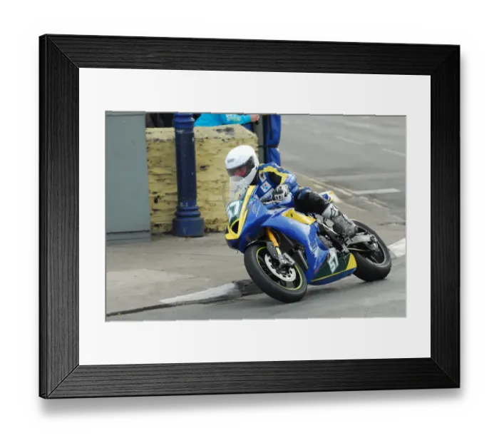 Framed Print : Billy Smith (Suzuki) 2012 Lightweight TT