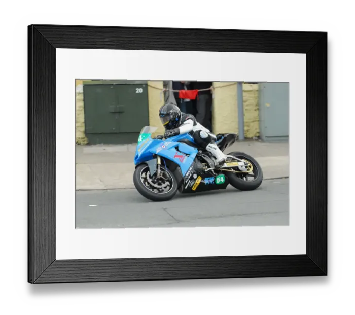 Framed Print : Richard Gelder (Kawasaki) 2014 Lightweight TT
