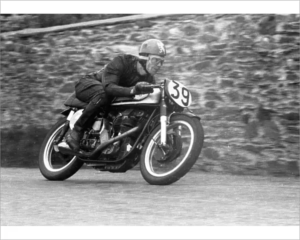 Ulf Gate (Norton) 1957 Junior TT