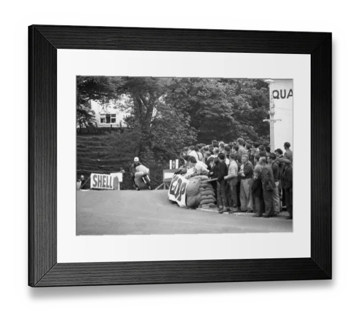 Framed Print : Dennis Fry (Norton) 1963 Senior TT Framed Print : Dennis Fry (Norton) 1963 Senior TT